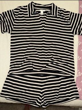 H&M Black & Beige Striped Terry Cloth V-neck + Elastic Waist Shorts Set